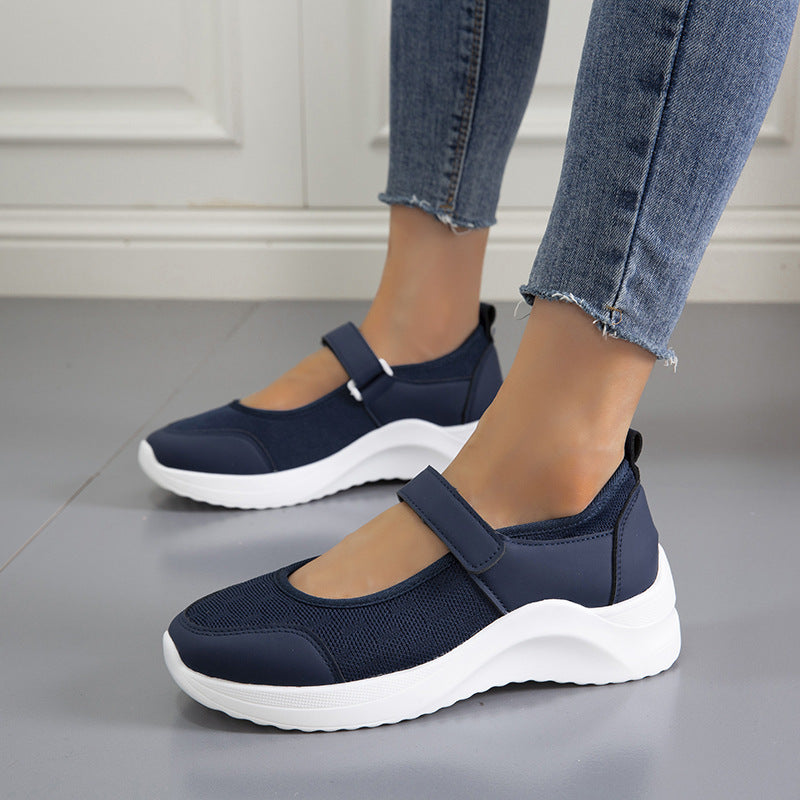 Lot Comfy Platform Sneakers